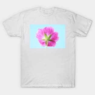 Geranium  &#39;Elke&#39;  Cranesbill T-Shirt